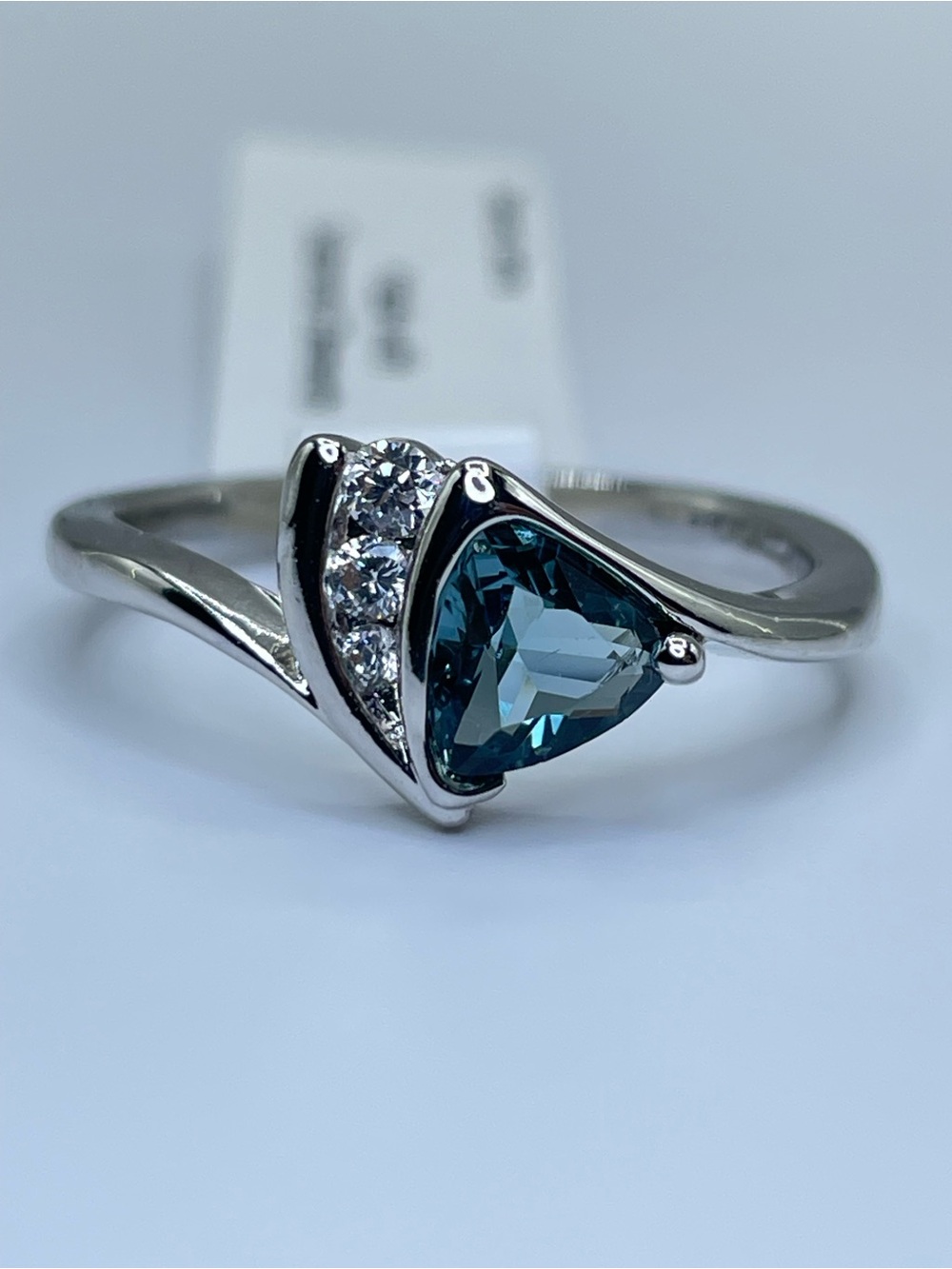 Swarovski Crystal Elements Teal Blue Trillion Crystal Modern Minimalist Ring 9